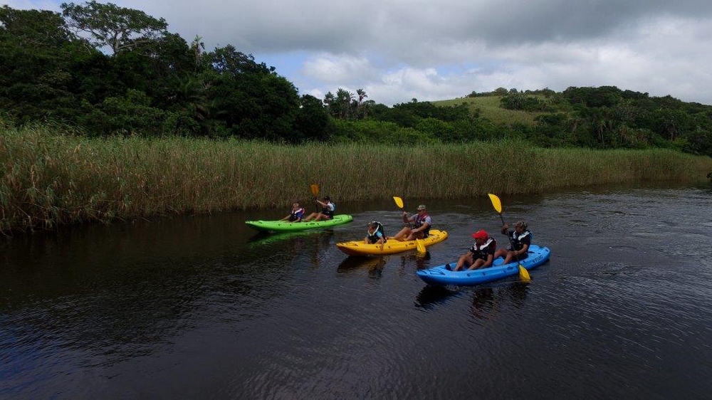 TO Strand Holiday Resort: Kayaking on the river